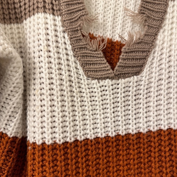 MIRACLE Color Blocking Slouchy Raglan Sweater - Picture 4 of 6